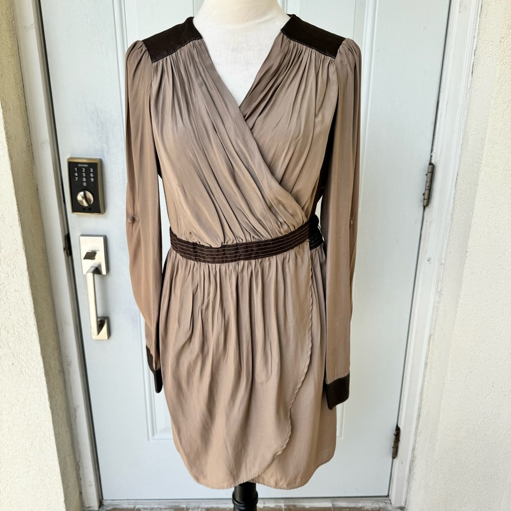DOUBLE ZERO.Long Sleeve Wrap Dress.Faux Leather accents on shoulder/Slee… - Picture 2 of 12